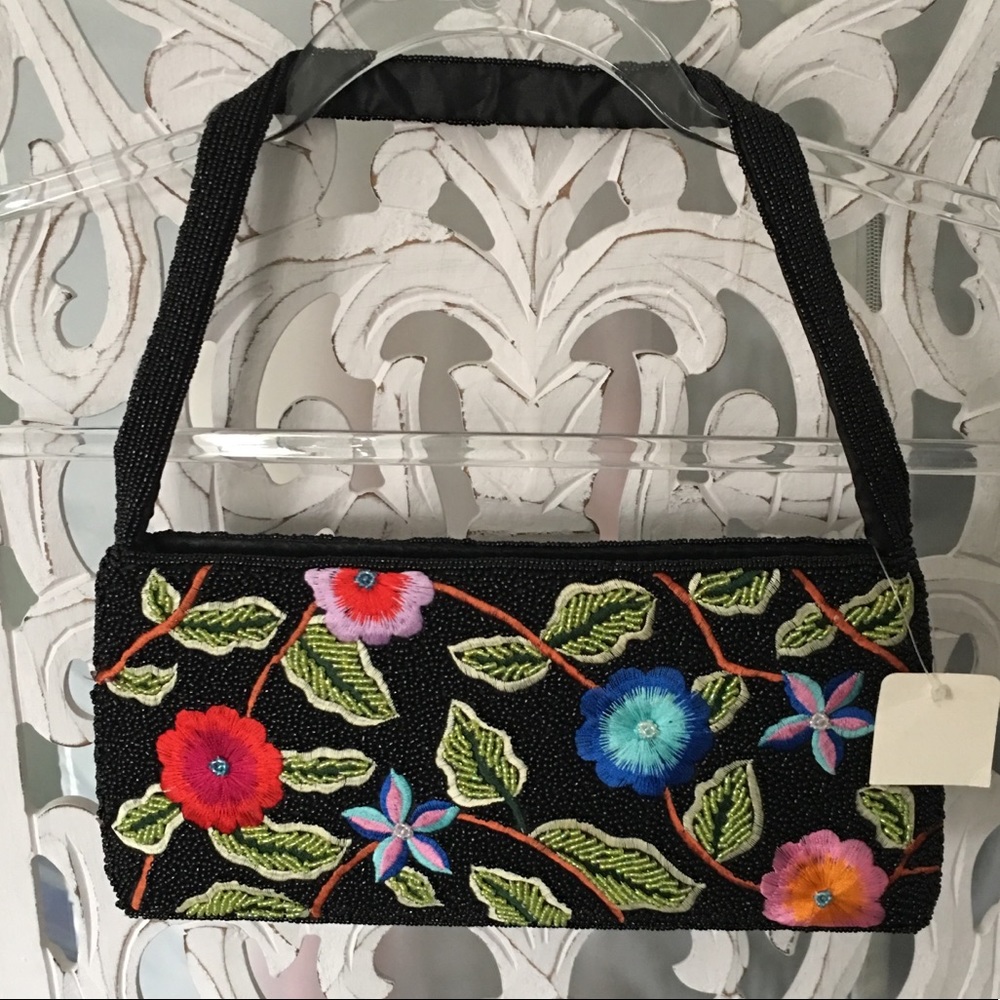 Black beaded embroidered flowers clutch purse
